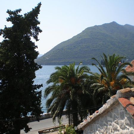 Holiday Home Stone House Perast Exterior photo