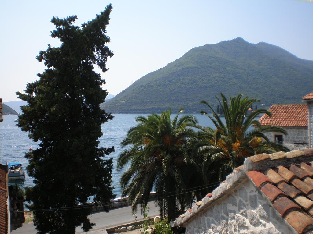 Holiday Home Stone House Perast Exterior photo